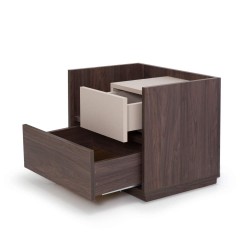 Κομοδίνο Fumo Κομοδίνο Fumo